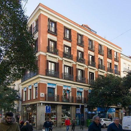 Sol Luxury Suites Madrid Eksteriør bilde