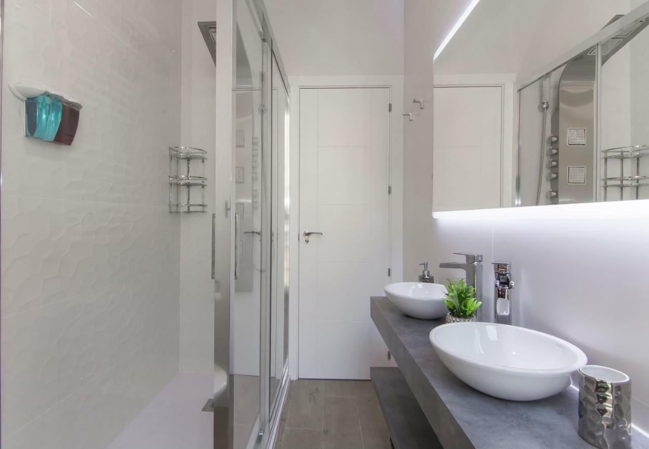 Sol Luxury Suites Madrid Eksteriør bilde