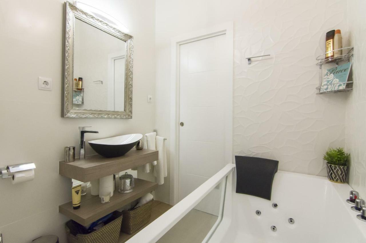 Sol Luxury Suites Madrid Eksteriør bilde