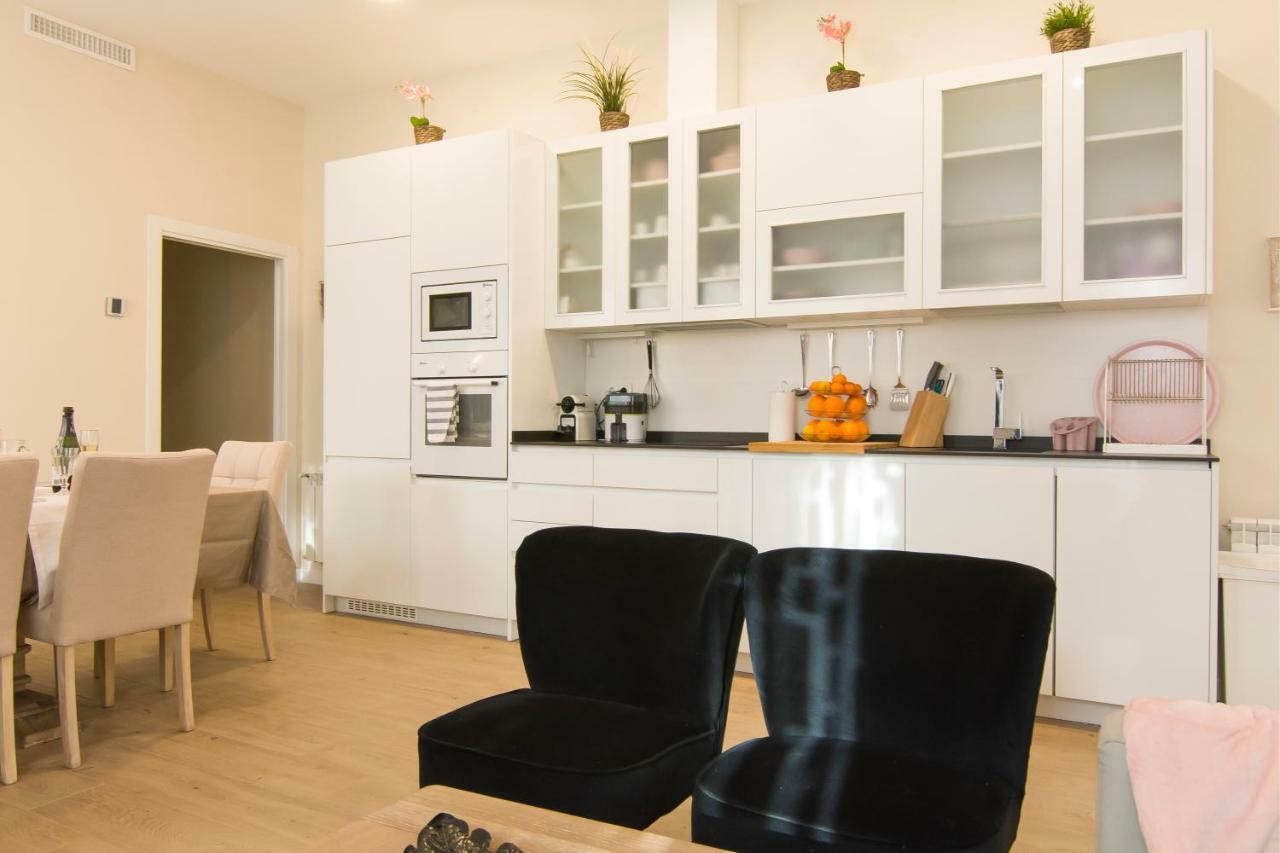 Sol Luxury Suites Madrid Eksteriør bilde