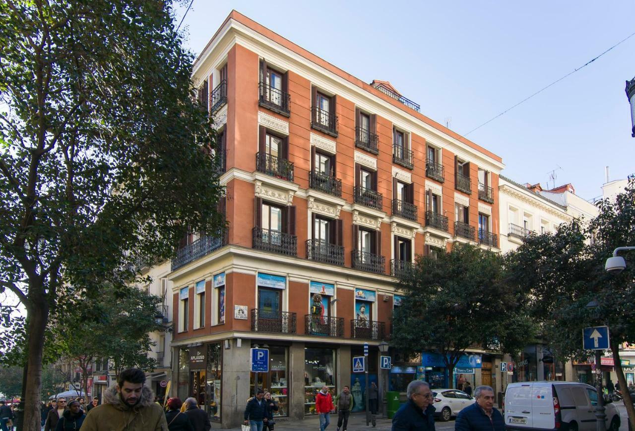 Sol Luxury Suites Madrid Eksteriør bilde