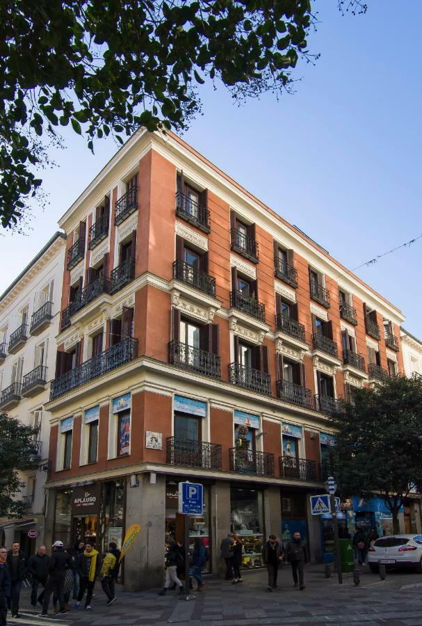 Sol Luxury Suites Madrid Eksteriør bilde